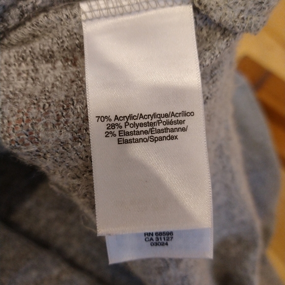 XL DKNY maternity short sleeve sweater - Picture 5 of 5